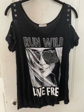 “Run Wild Live Free” Top